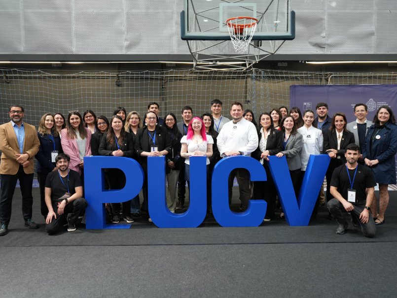 GALERÍA: Universidad reunió a jóvenes seguidores de las ciencias en Multiplica STEM