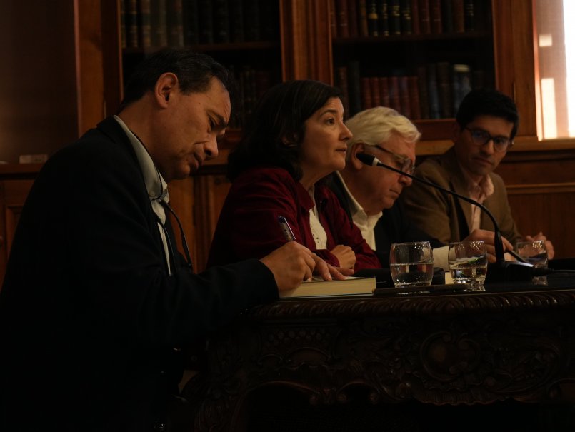 Presentan libro de Sergio Micco sobre la génesis y evolución del estallido social
