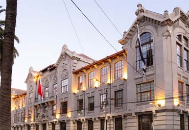 Firma del Convenio Marco de Colaboración SOQUIMICH-PUCV