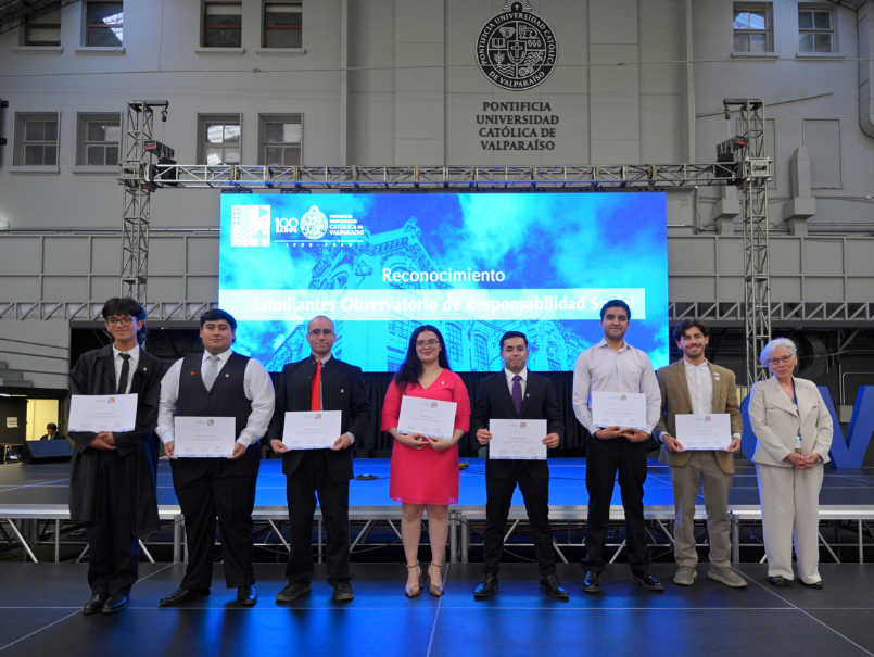 GALERÍA: Celebran a estudiantes en primera Ceremonia de Reconocimiento de Trayectorias Formativas