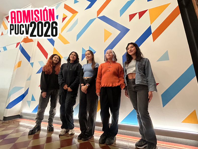 Estudiantes del Instituto de Arte despliegan su talento y desarrollan mural en Casa Central