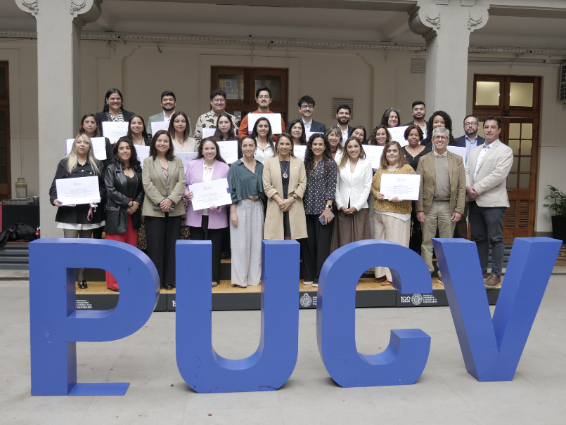 Certifican a primera generación del Diplomado en Gestión Estratégica de la Vinculación con el Medio en Educación Superior