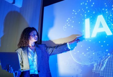 Investigación interdisciplinaria analiza impacto de la IA en la enseñanza universitaria
