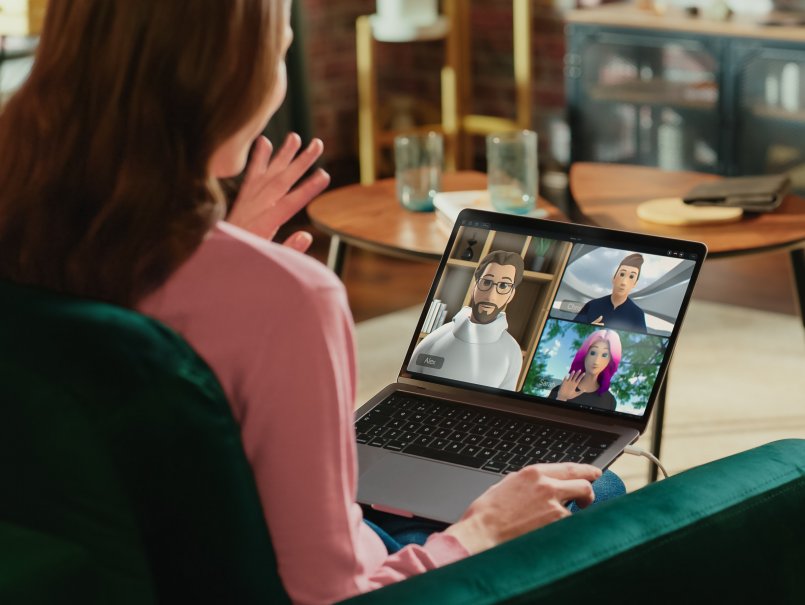 Presentan innovadora línea de avatares realizados con IA para docencia y apoyo profesional