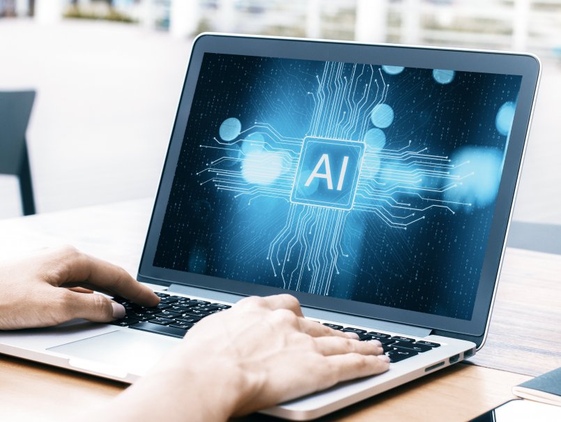 ScribeClaroPUCV: Plataforma de IA para mejorar la redacción es utilizada por el Poder Judicial