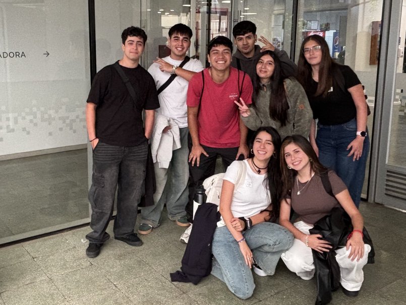 Novatos 2026: estudiantes celebran el inicio de la vida universitaria en los distintos campus