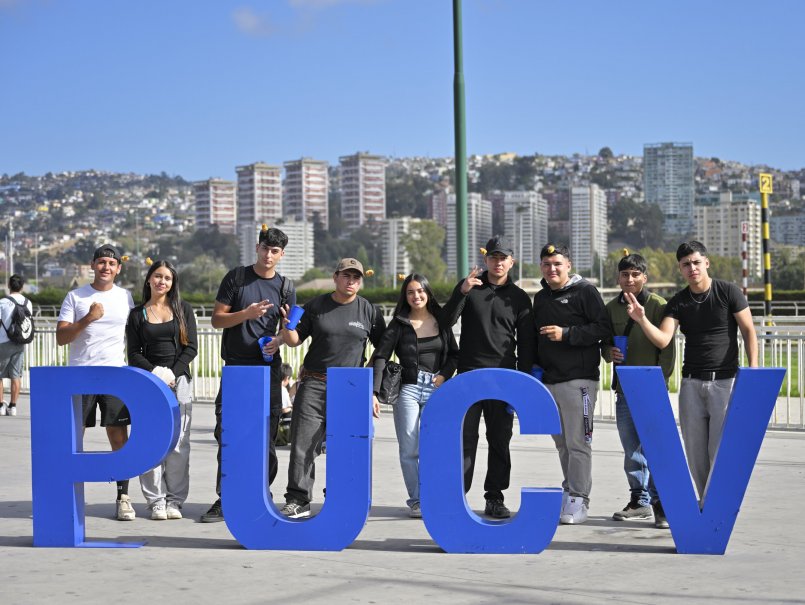 GALERÍA: Estudiantes novatos disfrutaron el Encuentro al Atardecer