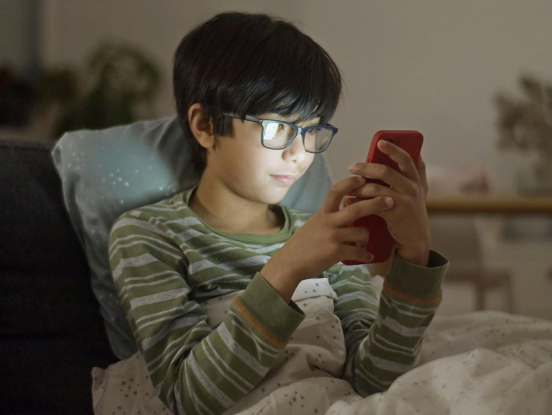 Centro Eduinclusiva ofreció informe sobre impacto del uso de celulares y redes sociales en el ámbito escolar