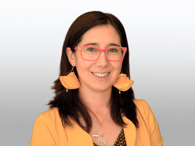 Alumni Carolina Tello comienza su segundo periodo como diputada