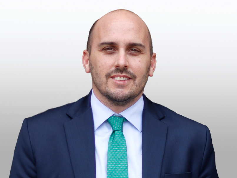 Alumni Andrés Longton regresa al parlamento como senador por la Región de Valparaíso