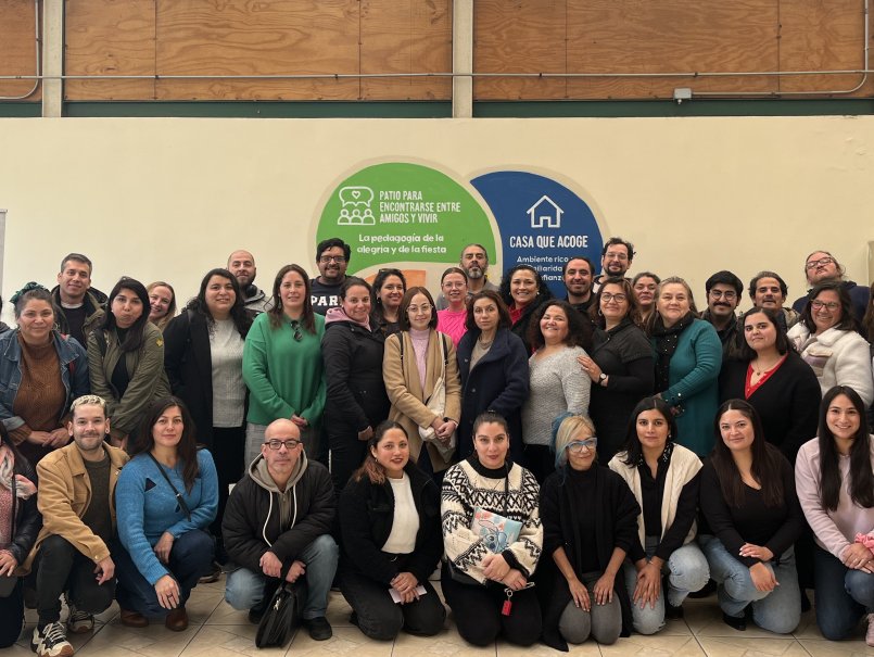 Más de 5.000 docentes en Latinoamérica: PUCV lidera expansión de programa en formación STEM+ con impacto regional