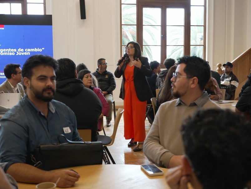 INJUV y PUCV lanzan programa Agentes de Cambio