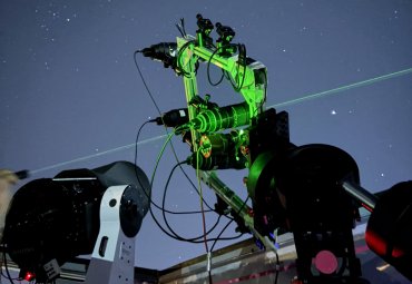 Analizan uso de tecnologías para mejorar observación astronómica y comunicaciones ópticas