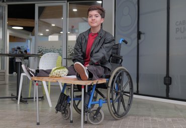 Proyecto interdisciplinario mejora la vida académica de estudiante con artrogriposis