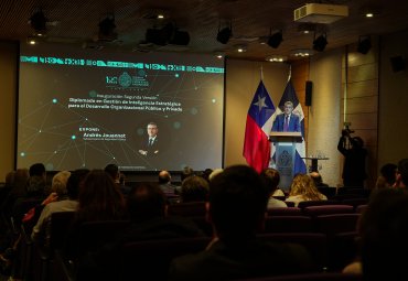 PUCV impulsa formación en inteligencia estratégica para enfrentar los desafíos de seguridad del país