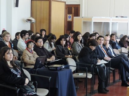 Destacada profesora australiana expuso sobre Derecho Internacional, Seguridad Alimentaria y Recursos Marinos