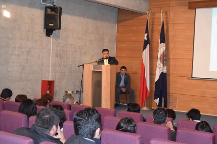 Facultad de Ciencias premia a ganadores de "Dibuja un Científico"