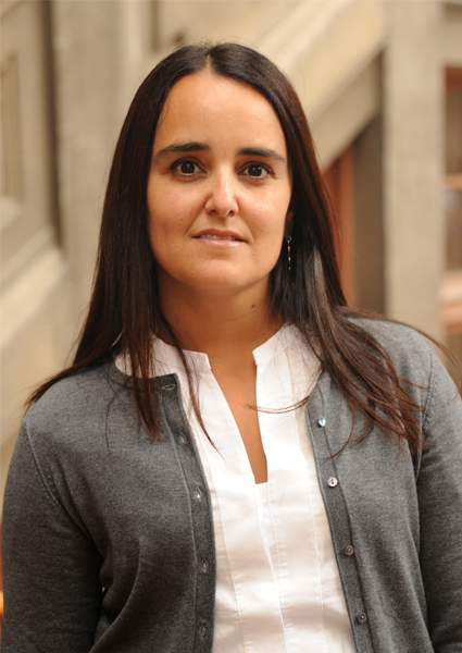 Alejandra Illanes Valdés - PONTIFICIA UNIVERSIDAD CATÓLICA DE VALPARÍSO