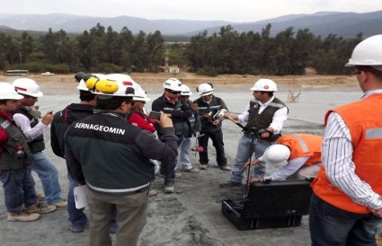 Académico de la FIN-PUCV plantea los nuevos desafíos de innovación en depósitos de residuos mineros