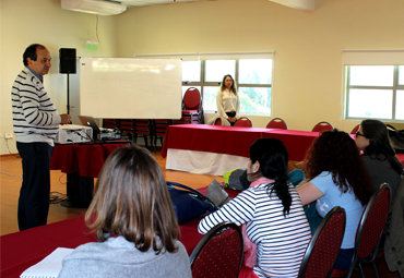 Dr. Rolando Chamy realizó seminario-taller sobre ciencia e innovación para estudiantes de Doctorado PUCV