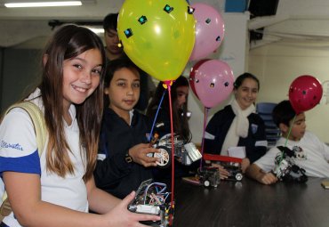 Estudiantes de quinto básico viven jornada educativa con competencia robótica en el Makerspace de la FIN-PUCV