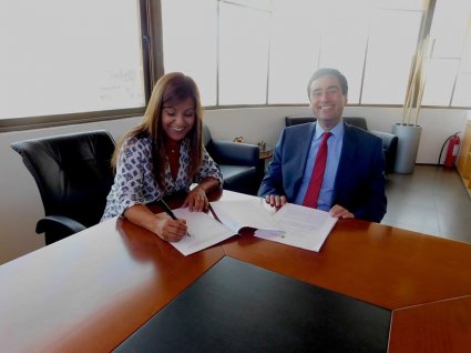 Derecho PUCV suscribió convenio de pasantías con estudio porteño Urenda & Cía.