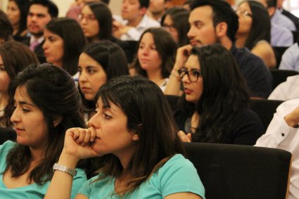 Estudiantes de último año de Ingeniería Civil Industrial de la PUCV participaron de Pitch Day