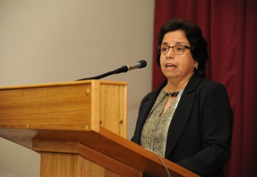 Ministra de Minería inaugura seminario sobre sustentabilidad de los recursos hídricos en la PUCV