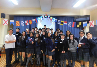 Investigadora del Centro de Derecho del Mar expuso a alumnos de enseñanza media de Valparaíso