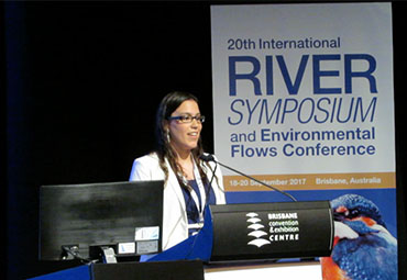 Investigadora del Centro de Derecho del Mar expone en Conferencia "Riversymposium"
