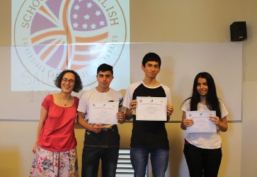 Finalizan talleres de inglés impartidos por estudiantes PUCV a escolares de la región