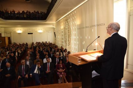 Académicos de la Facultad reciben Premio en Docencia Distinguida PUCV