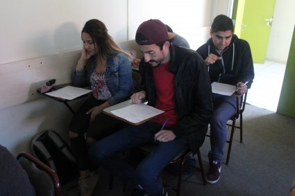 Escuela de Comercio realiza positiva evaluación de programa piloto de tutoría