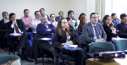 Profesores de Derecho PUCV capacitan a jueces y abogados de Punta Arenas