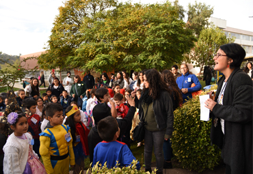 Cerca de 150 niños y niñas participaron de la Invasión Lectora organizada por la Escuela de Pedagogía PUCV