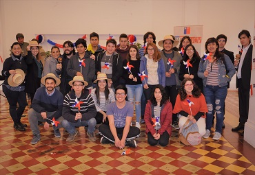 Programa PACE PUCV celebra fiestas patrias con sus estudiantes