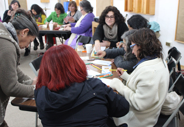 Gen-E Partners realizó talleres a artesanas de la comunidad de Concón