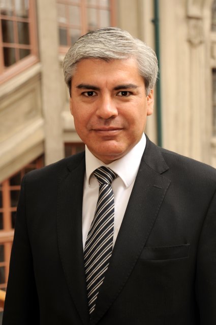 Profesores Lorena Carvajal y Eduardo Cordero se adjudican proyectos de investigación