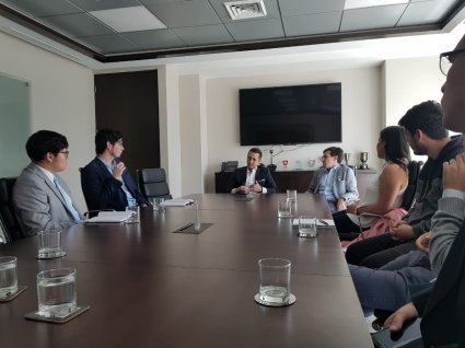 Estudiantes del curso de Innovación Legal visitan estudio Grasty Quintana Majlis