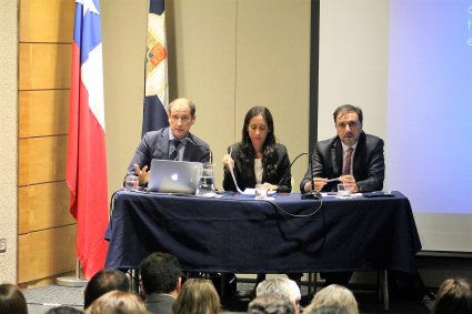 Derecho PUCV organiza seminario sobre cumplimiento normativo