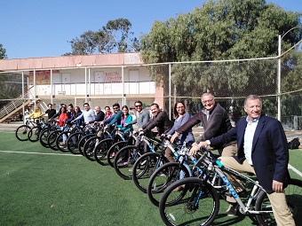 Escuela de Educación Física recibió nueva bicicletas