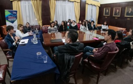 Profesora Dagmar Salazar participa en seminario sobre los aportes de los estudios de género al Derecho
