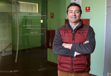 Dr. Romualdo Ibáñez “El Doctorado en Lingüística de la PUCV es un programa completamente consolidado en Chile y en el extranjero”