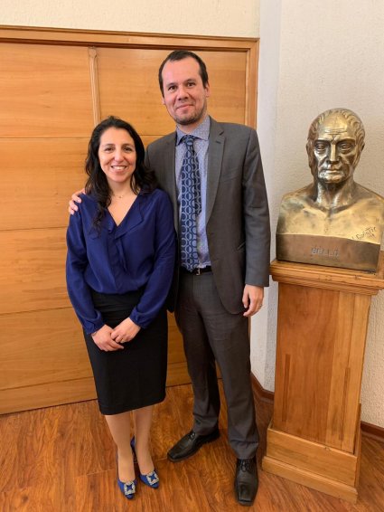 Profesora Carolina Salinas es la nueva doctora en Derecho PUCV