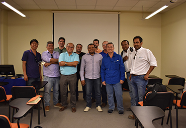 Productores brasileños visitan la Escuela de Agronomía para conocer sobre el desarrollo del cultivo de paltas en Chile