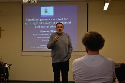 Dr. Herman Silva realizó seminario en el Doctorado en Ciencias Agroalimentarias