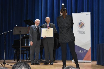 Dr. Rattan Lal visita la Escuela de Agronomía y es nombrado como Doctor Scientiae et Honoris Causa de la PUCV