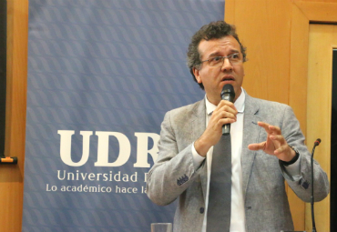 Rodrigo Navia C. visitó Universidad del Río en Ecuador como Promotor Académico PUCV