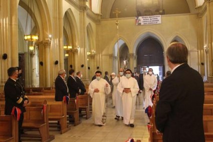 Académicos y estudiantes de Teología PUCV participan del Te Deum Ecuménico en la catedral de Valparaíso