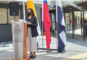 Instituto de Filosofía PUCV realizó ceremonia de titulación y graduación